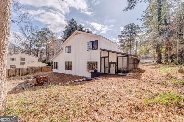 6788 E Woodridge Place, Douglasville, GA 30135