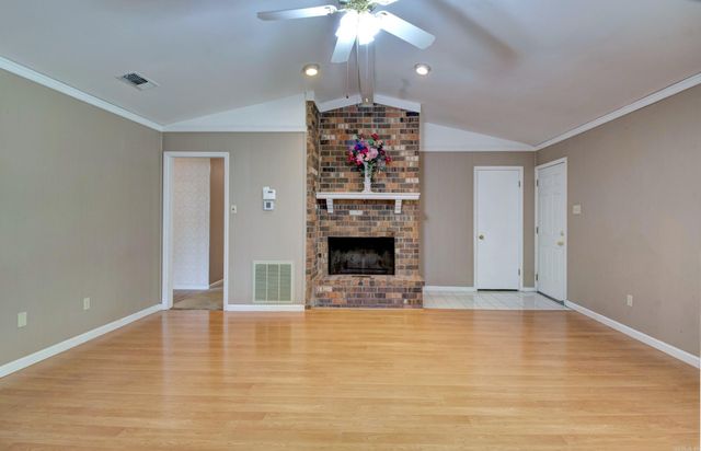 20 Fox Run Drive, Little Rock, AR 72210