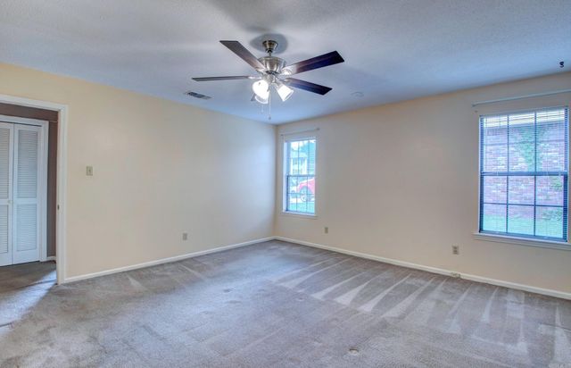 20 Fox Run Drive, Little Rock, AR 72210