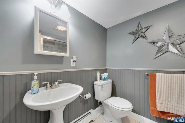 1130 Edgewood Lane, Fort Lee, NJ 07024