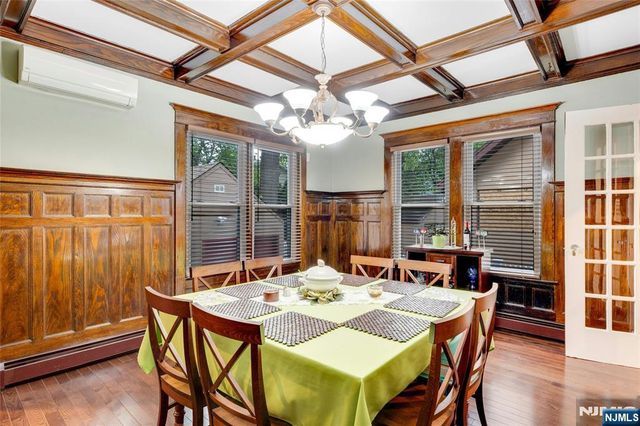 1130 Edgewood Lane, Fort Lee, NJ 07024