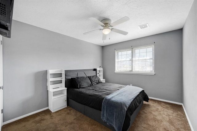 127 SE Berkshire Way, Lawton, OK 73501