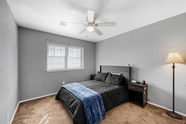 127 SE Berkshire Way, Lawton, OK 73501