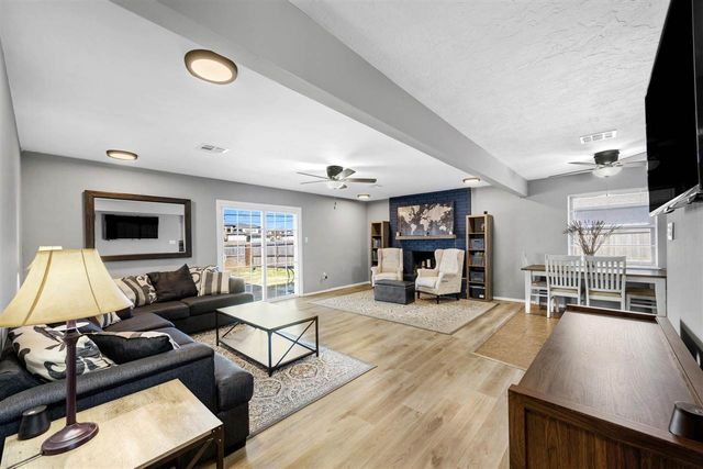 127 SE Berkshire Way, Lawton, OK 73501