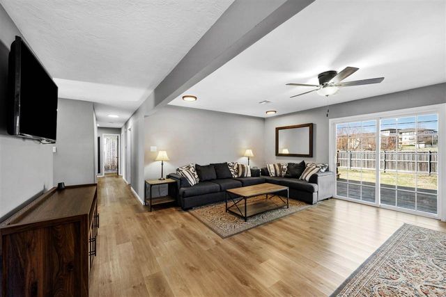 127 SE Berkshire Way, Lawton, OK 73501