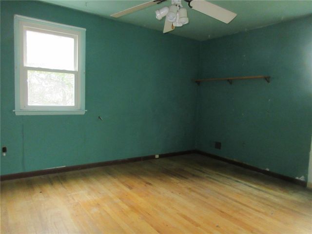 101 Surrey Dr, North Strabane, PA 15317