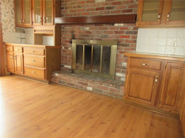 101 Surrey Dr, North Strabane, PA 15317