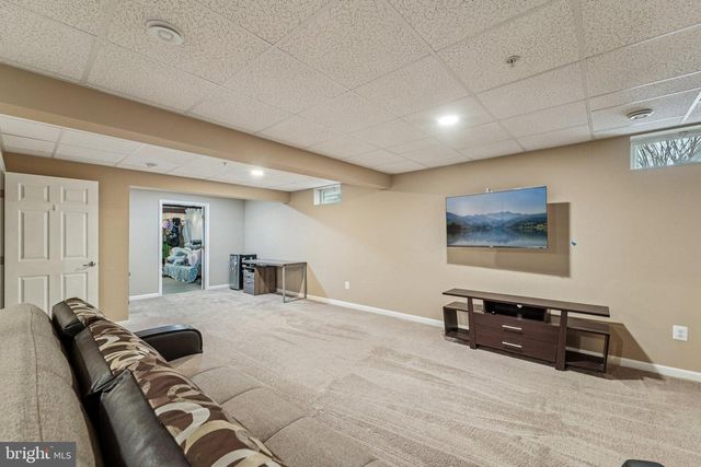 5915 JACOBEAN PL, New Market, MD 21774