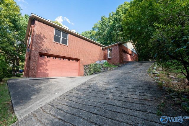 7907 Smoke Rise Road, Huntsville, AL 35802