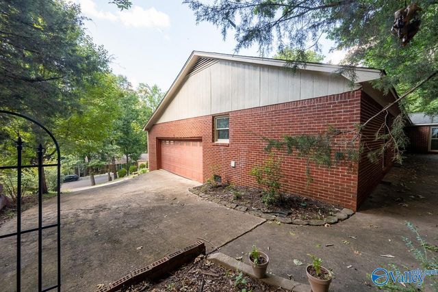 7907 Smoke Rise Road, Huntsville, AL 35802