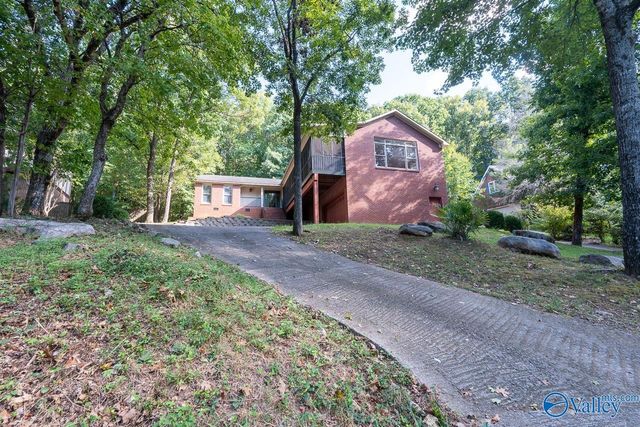 7907 Smoke Rise Road, Huntsville, AL 35802