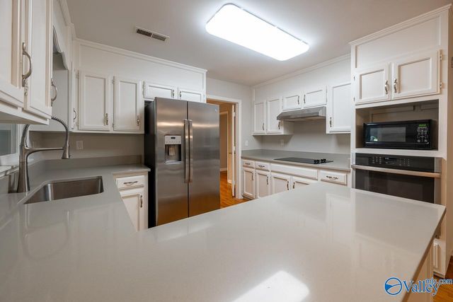 7907 Smoke Rise Road, Huntsville, AL 35802