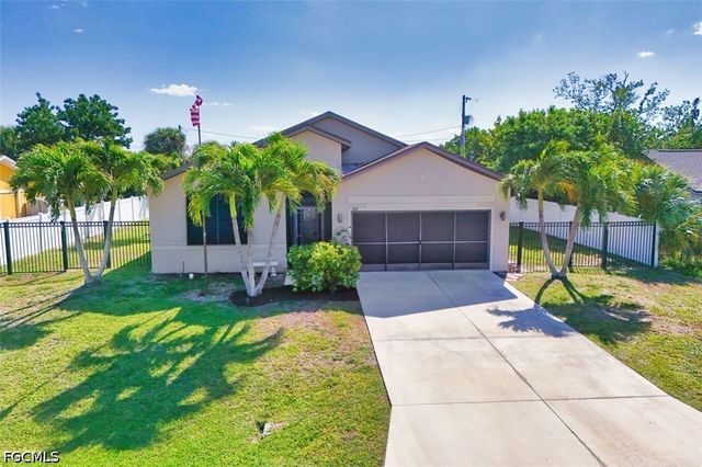 705 SW 10th PL, Cape Coral, FL 33991