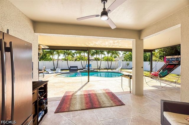 705 SW 10th PL, Cape Coral, FL 33991