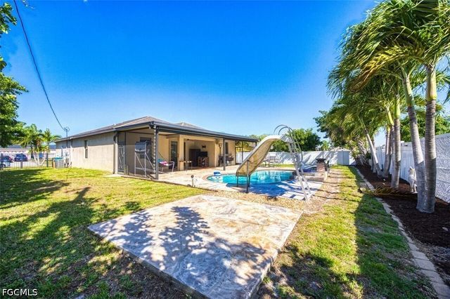 705 SW 10th PL, Cape Coral, FL 33991