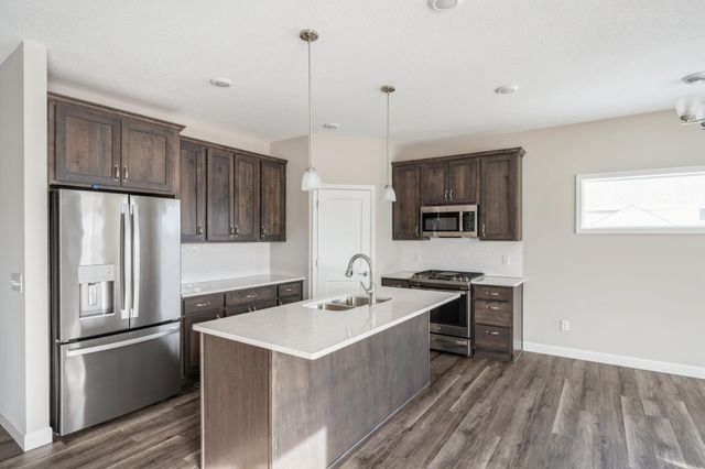 1501 Raccoon Lane, New Richmond, WI 54017