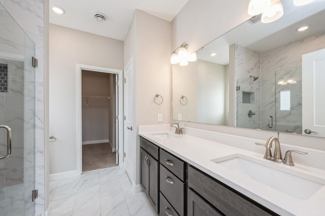 1501 Raccoon Lane, New Richmond, WI 54017