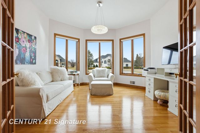 12 W Grove Court, Freeland, MI 48623