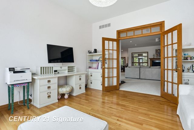 12 W Grove Court, Freeland, MI 48623