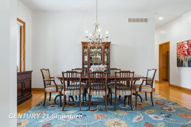 12 W Grove Court, Freeland, MI 48623