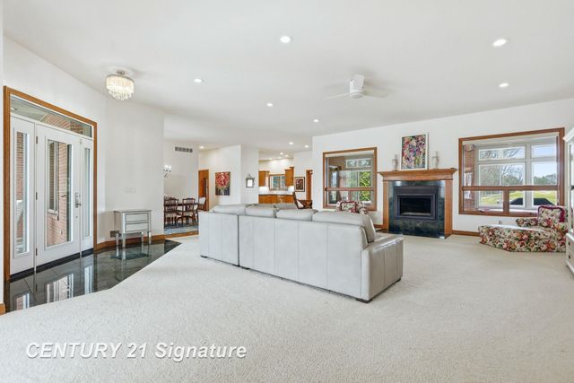 12 W Grove Court, Freeland, MI 48623