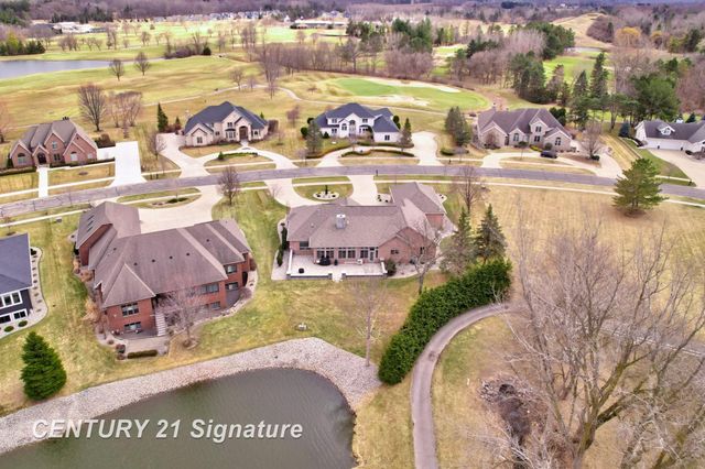 12 W Grove Court, Freeland, MI 48623