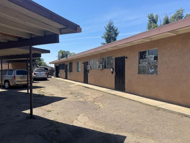 4316 E Olive Avenue A-E, Fresno, CA 93702