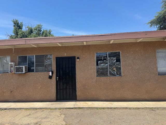 4316 E Olive Avenue A-E, Fresno, CA 93702