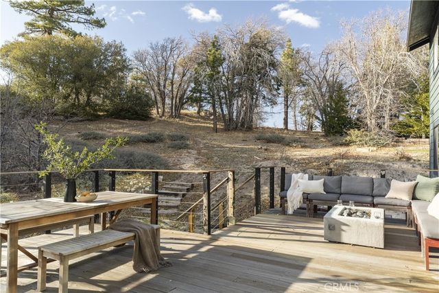 32945 Juniper Lane, Green Valley Lake, CA 92341