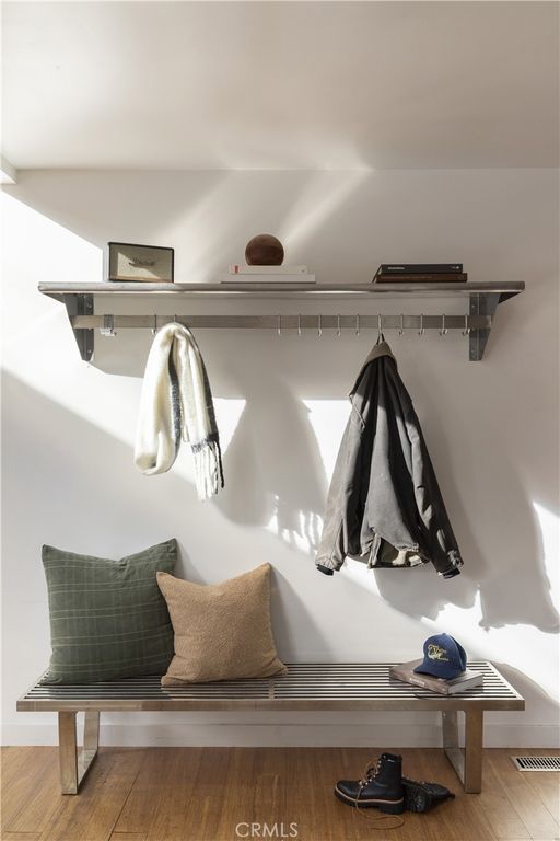 Image 10 of property listing at 32945 Juniper Lane, Green Valley Lake, CA 92341