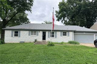 6214 W 86TH Street, Overland Park, KS 66207