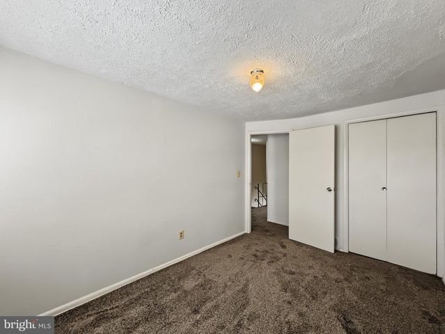 7845 ST CLAIRE LN, Dundalk, MD 21222
