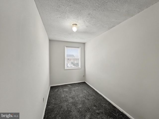 7845 ST CLAIRE LN, Dundalk, MD 21222