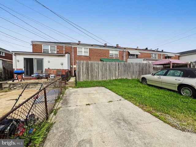 7845 ST CLAIRE LN, Dundalk, MD 21222