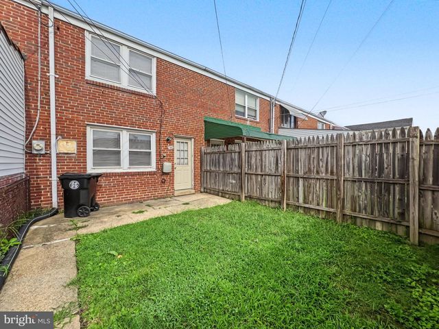 7845 ST CLAIRE LN, Dundalk, MD 21222