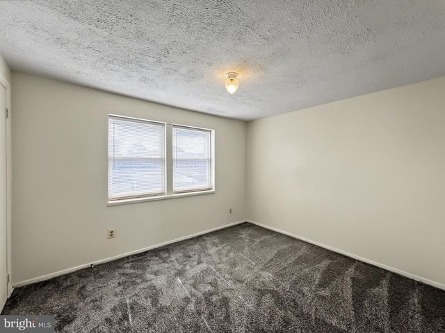 7845 ST CLAIRE LN, Dundalk, MD 21222