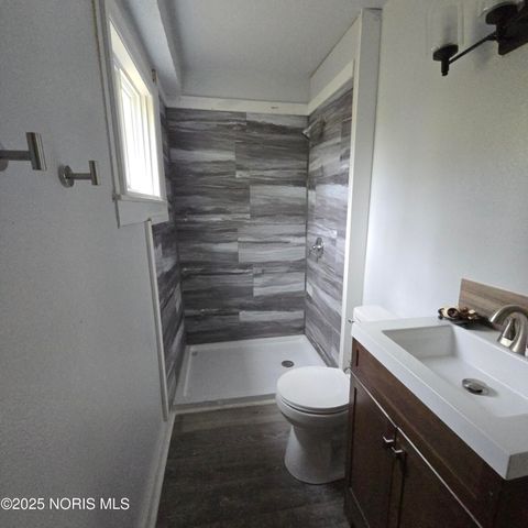 2446 Fulton Street, Toledo, OH 43620