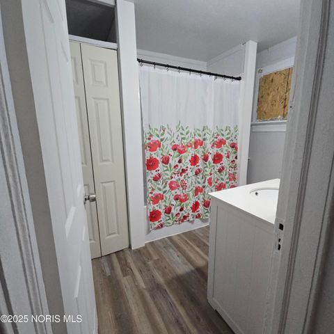 2446 Fulton Street, Toledo, OH 43620