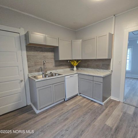 2446 Fulton Street, Toledo, OH 43620