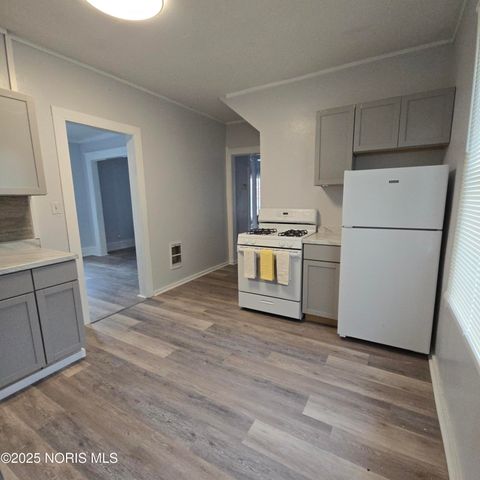 2446 Fulton Street, Toledo, OH 43620