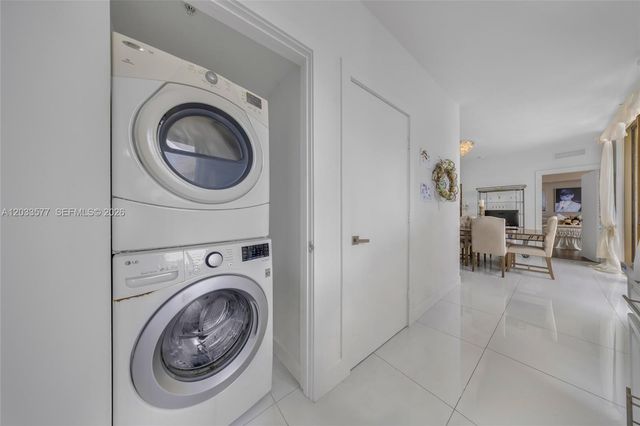 16275 Collins Avenue 2502, Sunny Isles Beach, FL 33160