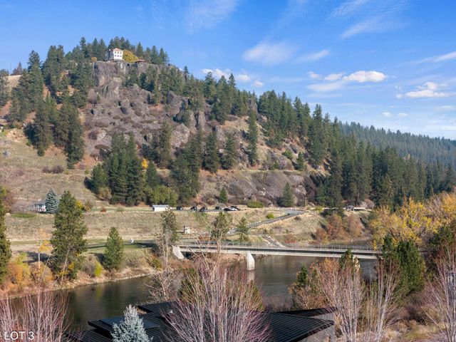 11406 E Coyote Rock Dr, Spokane Valley, WA 99206