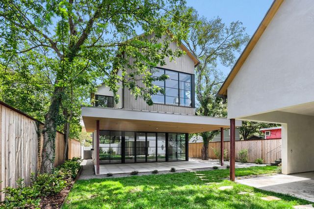 1104 Maufrais ST, Austin, TX 78703
