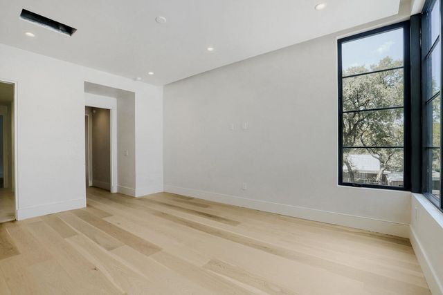 1104 Maufrais ST, Austin, TX 78703