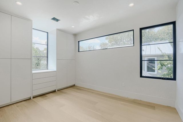 1104 Maufrais ST, Austin, TX 78703
