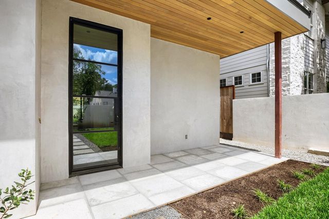 1104 Maufrais ST, Austin, TX 78703