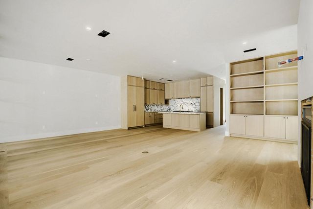 1104 Maufrais ST, Austin, TX 78703