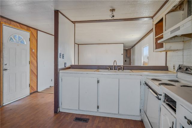 4742 N Powell Avenue, Kingman, AZ 86409