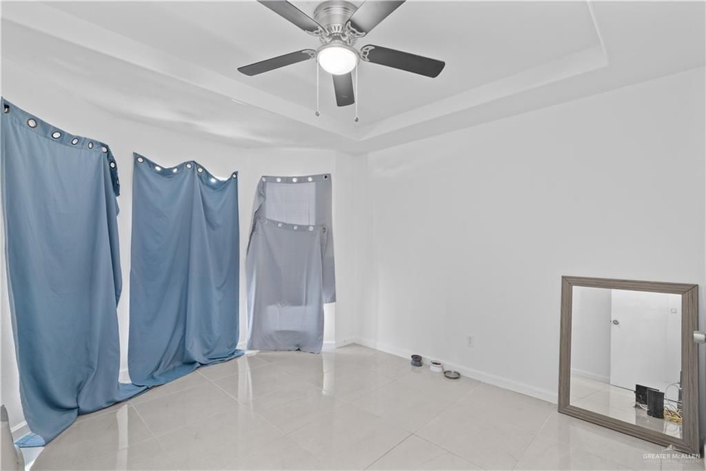 Image 10 of property listing at 1607 Tulipan Avenue, Mission, TX 78572