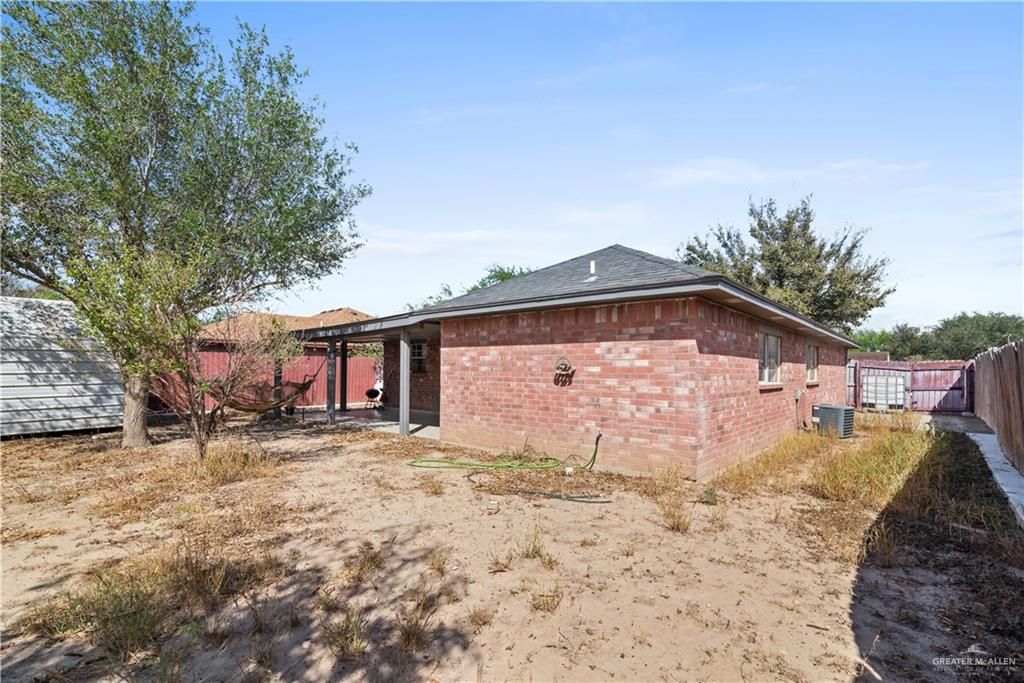 Image 20 of property listing at 1607 Tulipan Avenue, Mission, TX 78572